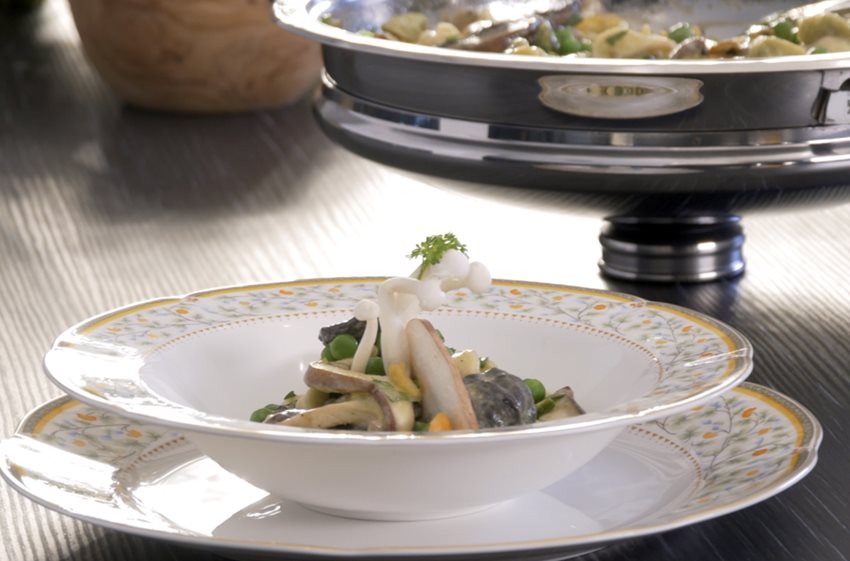 Orecchiette con funghi Orecchiette con funghi